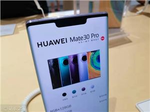 iPhone14 Pro外观图曝光：“感叹号”挖孔屏无比醒目