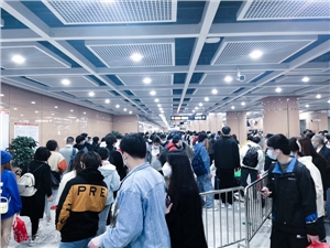 被动倾斜的旋翼显示可提高无人机的速度和效率