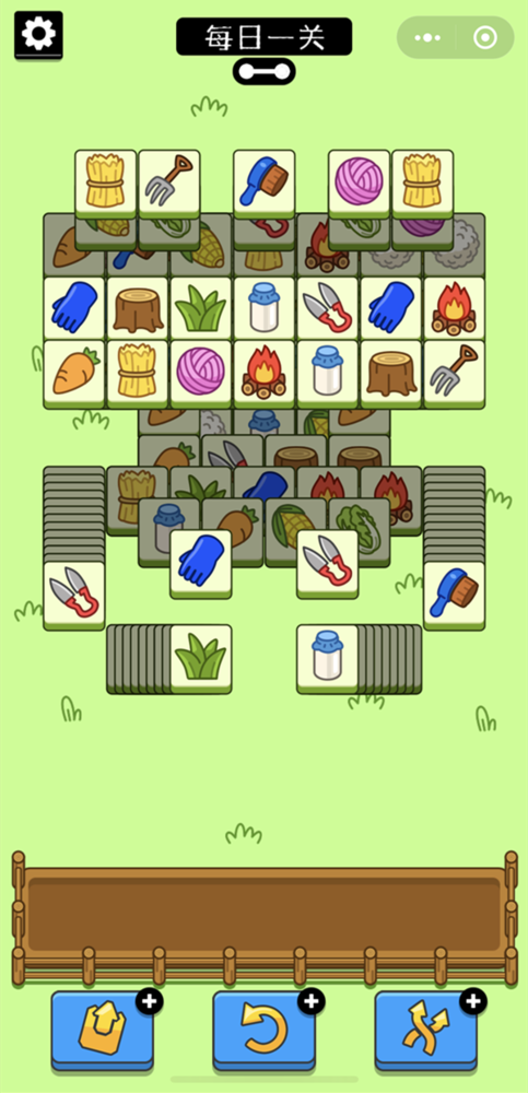 《羊了个羊》全网爆火！创始人被母校制展牌宣传